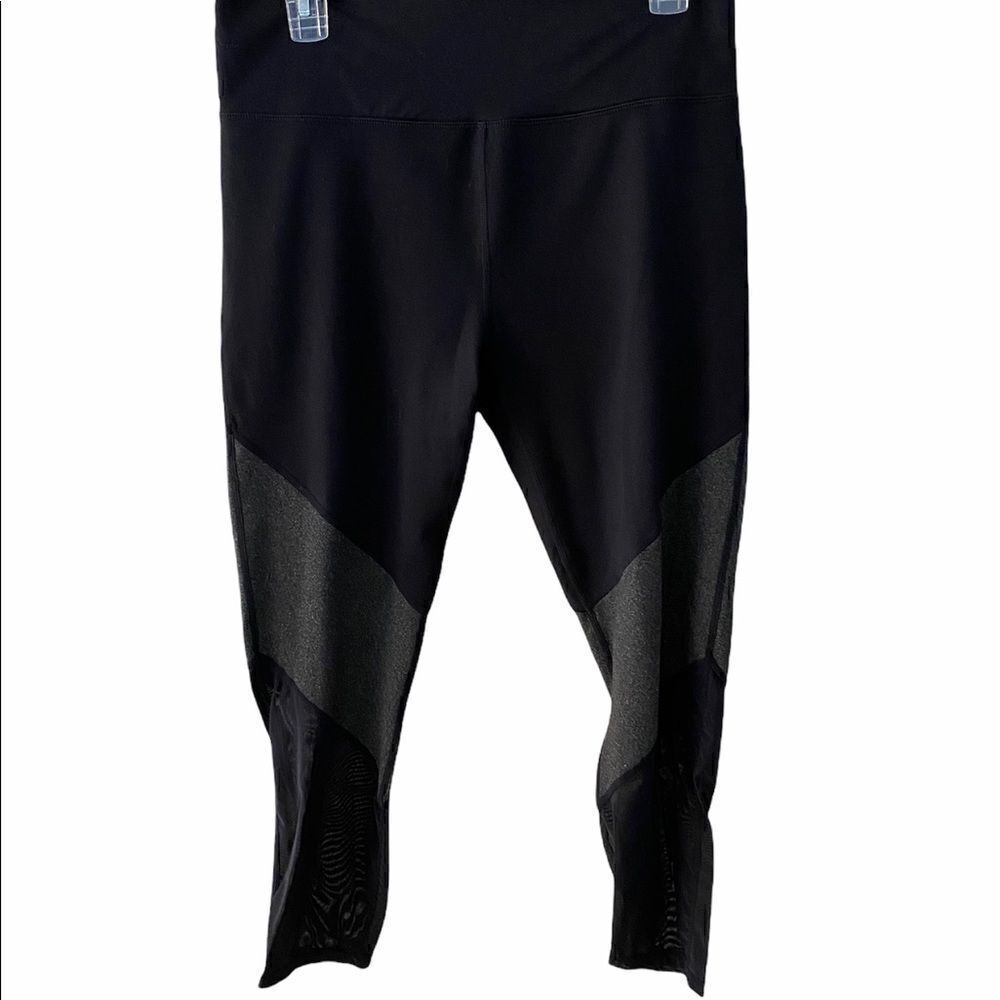 Fabletics Zone High-Waisted 7/8 - image 1